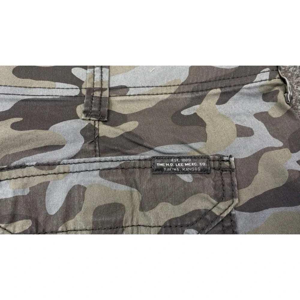 Lee Cargo Shorts Mens 46 Green Camo Extreme Motion Performance Tactical